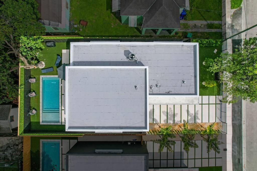Design House -Heated Pool -Big Yard -Gated Parking Villa Miami Exterior photo